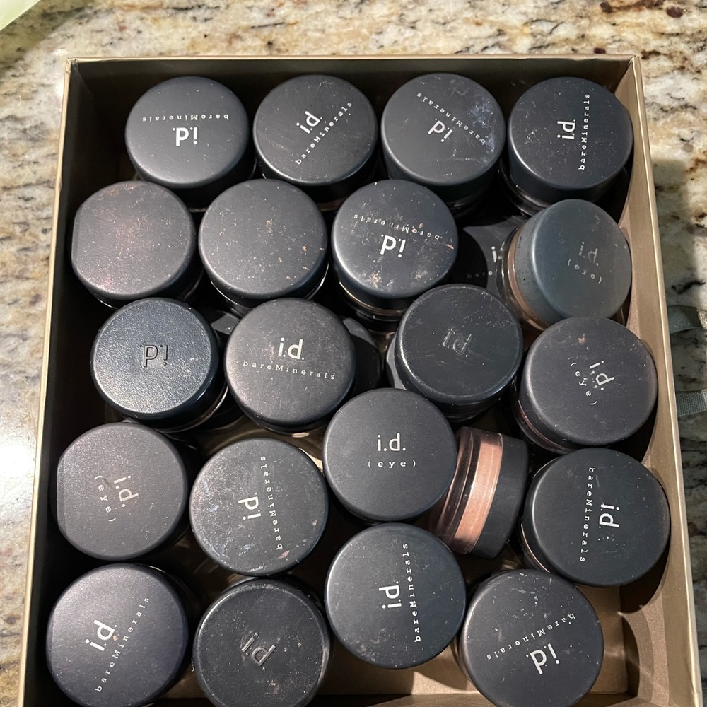 Bare minerals